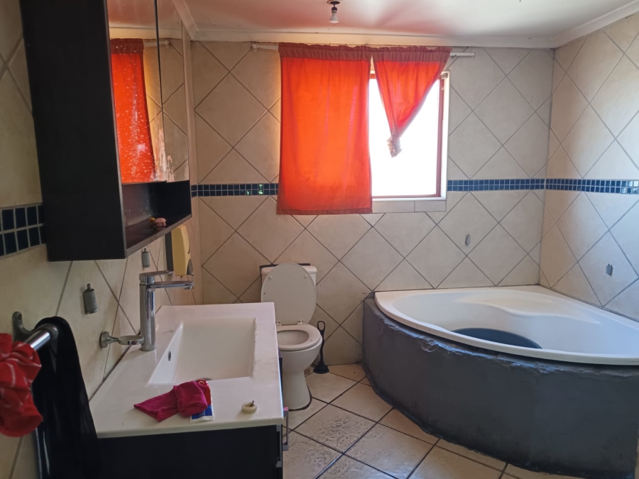 4 Bedroom Property for Sale in Dennemere Western Cape
